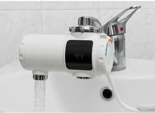 Водонагреватель проточный UNIPUMP BEF-019A 3кВт насадка на гусак